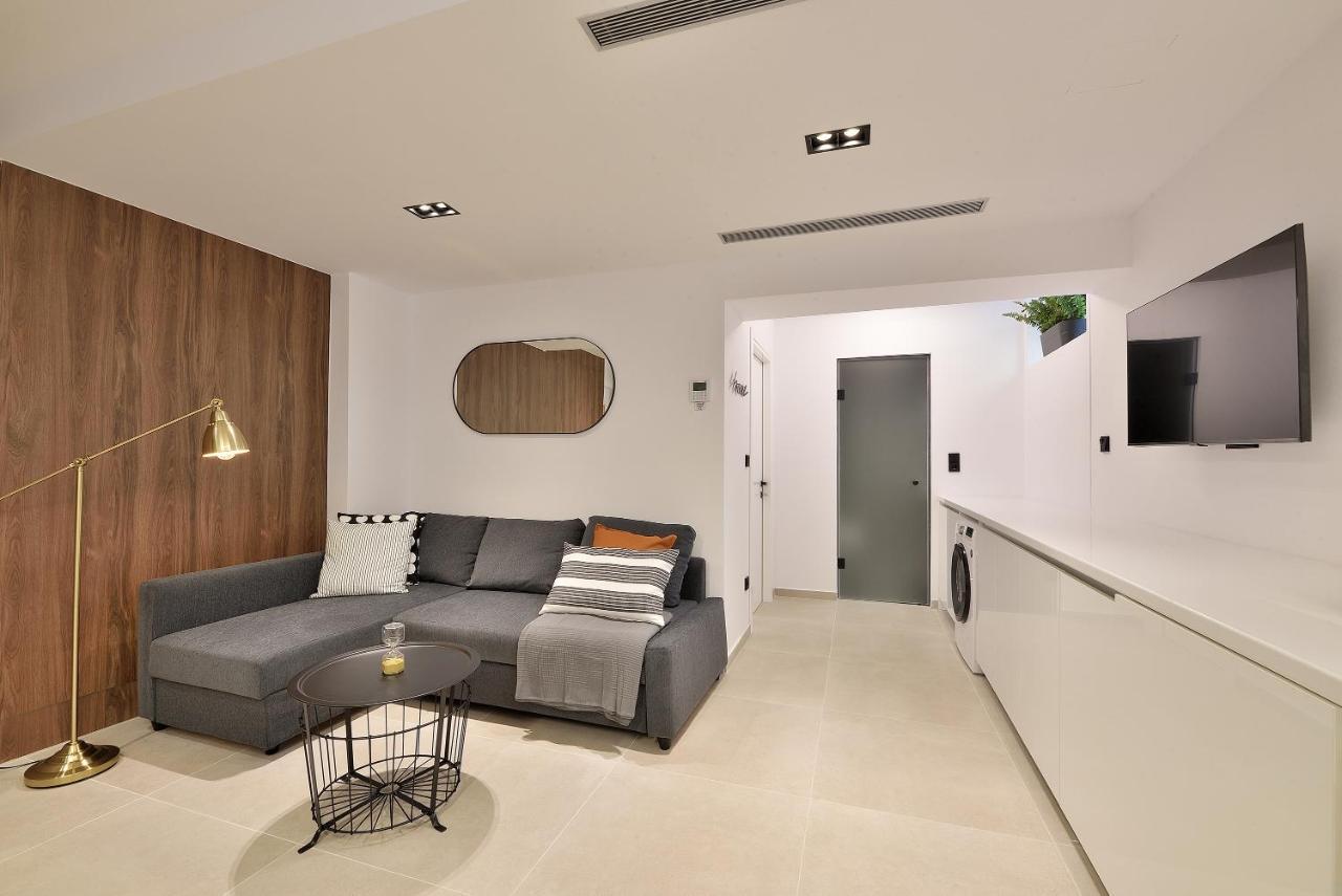 אתונה Phaedrus Living City Center Luxury Flat Skoufa מראה חיצוני תמונה